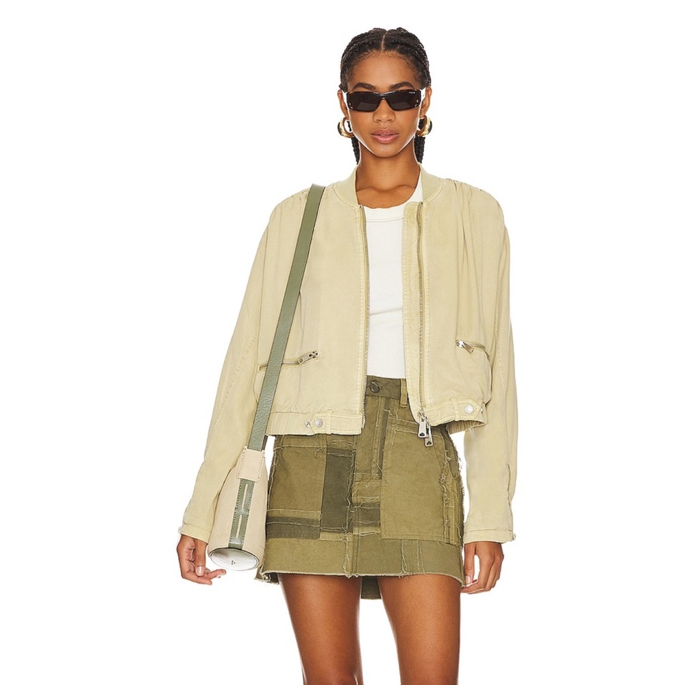 Free People Knock Out Siren Bomber in Tidal Foam